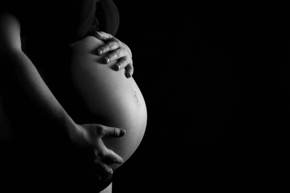 Nėščių ir gimdyvių griaučių raumenų sistemos pokyčiai ir korekcijos metodai
